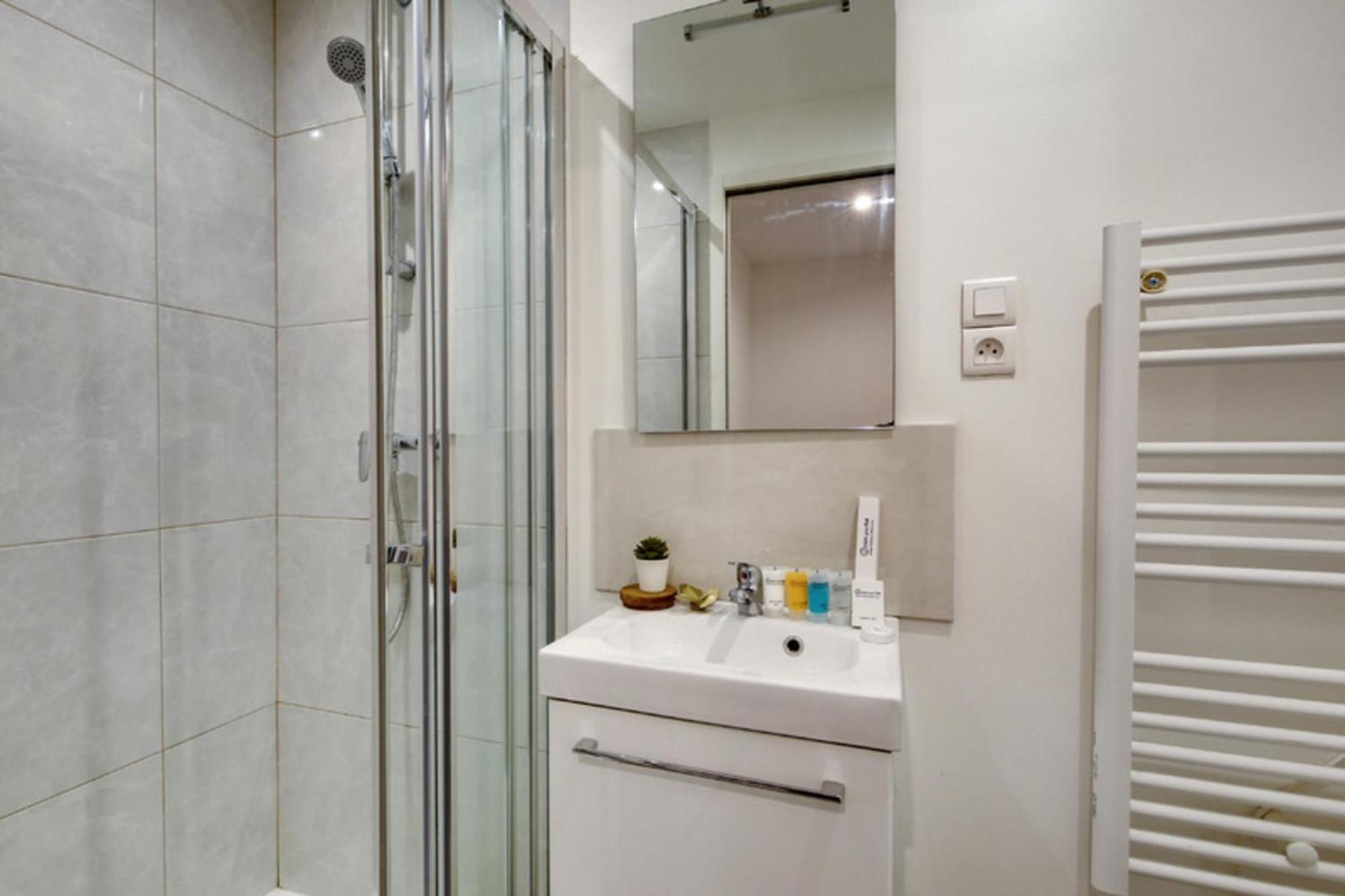 250 Suite Sainte - Superb Apartment In Paris Ngoại thất bức ảnh